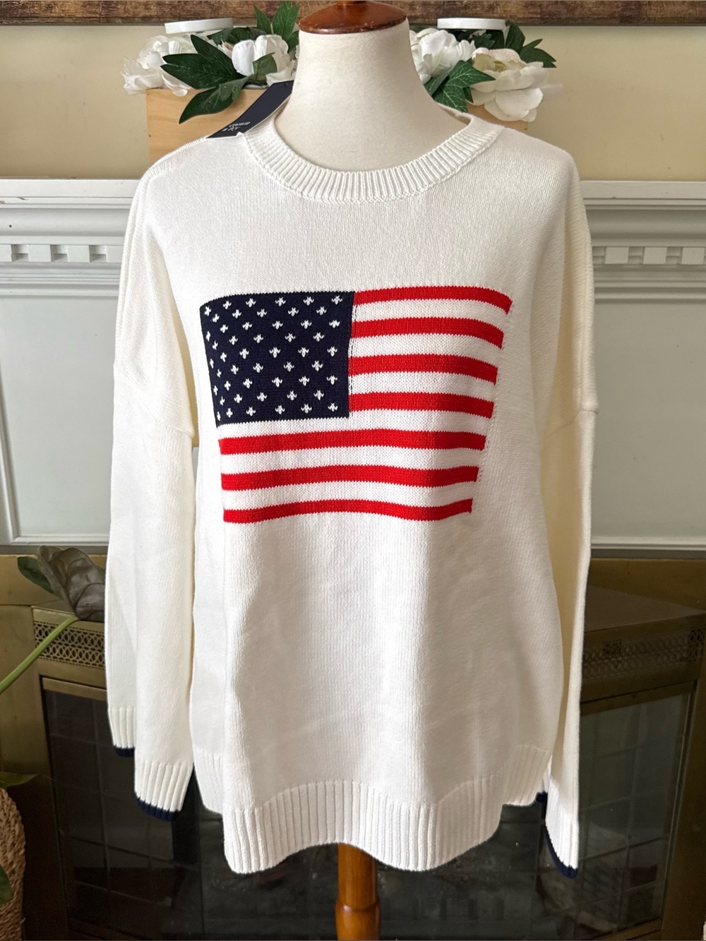 NWT Crown & Ivy Women's American Flag Sweater